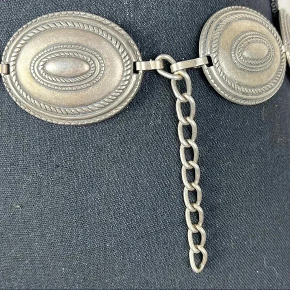 Escada Women’s Concho ChainLink Vintage Designer Made in Spain Silver Tone Belt - Picture 4 of 15
